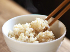 【驚愕】白米の代わりに『これ』食い始めたらめちゃくちゃ寝れるようになったんだが