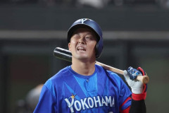 DeNA・牧秀悟、4月下旬に痛めた右太もも裏のケガが再発。相川監督「良くない症状になってしまった」