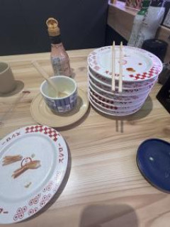 寿司1皿(120円)＝ごつ盛り焼きそば(120円)←これ