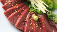 日本「お前らの国だと違法になってしまう食べ物ってある？」