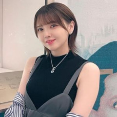 鬼頭明里さん、USJへ遊びに行ったファッションがすごい 一着100万しそう・・・