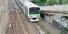 【悲報】大学生、電車が止まって逝くwwwwwwwwwwwwwwwwwwwwwwww