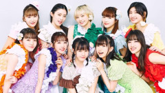 【画像】人気アイドル、新曲のジャケ写が「誤解を招く可能性のある表現」として差し替えるもどこがダメなのか分からないww