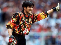 【悲報】川口能活とかいう日本代表がまともに勝てなかった時代の守護神