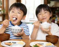 【朗報】米は5キロ1300円くらいになりますっっ！！！！
