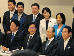 栗山英樹さんが野球に危機感「理想は20チーム」　王貞治さん「それぞれの都市にチームを」