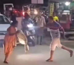 【動画・閲覧注意】インド女さん、喧嘩の最中に禁じ手を披露する・・・