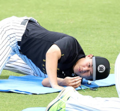 【悲報】阪神・立石正広さん、4打席連続三振をしてしまい号泣「悔しいです…（涙」→2軍降格