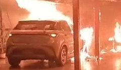 タイ東北で充電中の中国BYD車から出火、住宅に延焼　BYD側「車両本体やバッテリーが原因ではない」