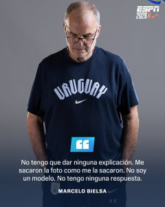 ◆W杯◆「私はモデルじゃない」 ウルグアイ代表ビエルサ監督、下を向いたW杯公式写真が話題に