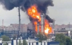 【動画】モスクワの製油所、ウクライナの長距離巡航ミサイルにより吹き飛ぶ