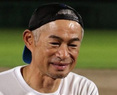 【朗報】イチロー、今年も女子高生と草野球ｗｗｗｗｗ