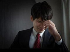 【悲報】ワイ37歳独身男性、もう結婚できないと悟り咽び泣く