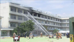 【緊急】東京の小学校の音楽室より大火事発生 逃げ遅れ多数の情報