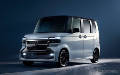 ホンダ「N-BOX」改良モデルを先行公開！ カスタムは迫力あるフロントフェイスに