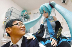 【悲報】初音ミクと結婚した男、限界突破wwwwwwwwww