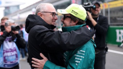 F1ドメニカリCEO「アロンソには50年間F1にいてほしい」「彼については同情の念を抱いている」