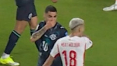 【サッカー】W杯の新ルールで一発レッドで退場！　パラグアイの10番アルミロン、口元を手で隠す行為をする（動画あり）