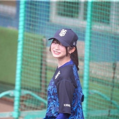 【画像】横浜の1軍データアナリスト、新卒1年目の元女子大生だったwwwwwww