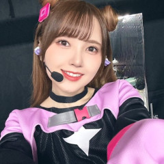 鬼頭明里(32)「L･O･V･E 宇宙の果てまで 愛止まんないよ♡」