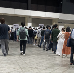 【朗報】AKB個別握手会・メンバー直筆サインが貰える「推朱印帳」売場が大盛況！！！【AKB48握手会 推朱印・推朱印帳】