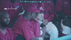 【悲報】 広島カープのベンチ、明らかに何かやってるｗｗｗｗ
