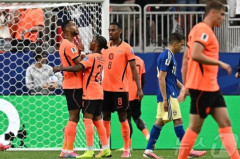 韓国人「日本と引き分けたオランダがスウェーデンを5-1で粉砕！スウェーデンは日本を止められるのか？」