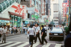 【悲報】90年代後半ってどんだけ暗かったん？今より酷い？
