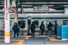 通勤時間とかいう人生の中でもっとも無価値な時間