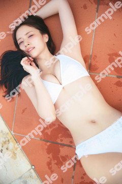 【乃木坂46】金川紗耶1st写真集、衝撃の封入特典ポストカードが公開！！！！