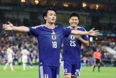 【W杯】韓国人「日本がアジア勢一番乗りグループリーグ突破確定！日本はW杯最短先制ゴール記録と最多得点も更新！」