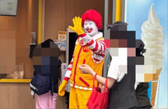 秋葉原のマクドナルドに「ドナルド」降臨ｗｗｗｗｗｗｗｗｗｗ