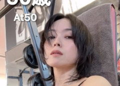 【画像あり】筋トレ女子(50)さん、美しいｗｗｗｗｗｗｗｗｗｗ