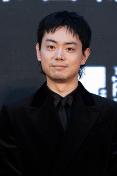 【悲報】菅田将暉さん、30代俳優の「役がない」問題を語ってしまう