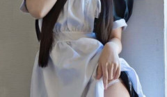 【画像あり】嫌な顔せずお尻を見せてくれるメイドさんが発見される