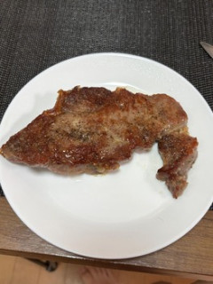 ワイ、朝食にステーキ食うｗｗｗ（※画像あり）