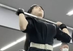 【画像あり】重量挙げ日本一の女子高生さんの鍛え上げられた肉体がコチラ！！！