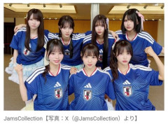 【画像】7人組アイドルさん、W杯ユニ姿がビジュアル日本代表レベル