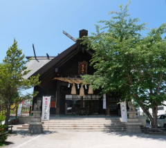 祭り会場で10代前半の少女に声をかけ上半身を触った84歳を逮捕