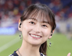 【画像】影山優佳さん、再びパツパツのTシャツを着て強調させてしまう・・・