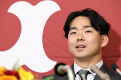 巨人小笠原「3Aで頑張ろうと思ってたら、3試合投げただけで2Aに落とされ『そういう扱いなんだ…』と」