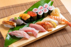 【悲報】江戸前寿司職人「サーモンを扱い始めた職人には『何をやってるんだ！』と言いたい気持ちですよ」