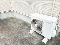 なぜエアコンは未だに室外機が必要なのか？