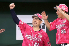 【劇的】楽天、延長12回二死から黒川史陽がサヨナラ打　→吉井新監督に初勝利をプレゼント