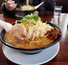 ラーメン自体は嫌いじゃないけど「ラーメン屋」は苦手な奴ｗｗｗ