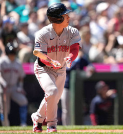 【悲報】 吉田正尚さん、得点圏で33-4wwwwwwwwwwwwwww