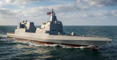 米上院軍事委員会「トランプ級が不安だからDDG(X)も並行開発して作れ」！