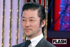 浅野忠信、夫婦でストリートスナップ登場も撮影者は気づかず…“神対応” ににじんだ人柄