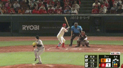 【広島対巨人8回戦】広島、7回裏2アウト満塁から小園が2点タイムリー！4点差に迫る！！！！！！！！