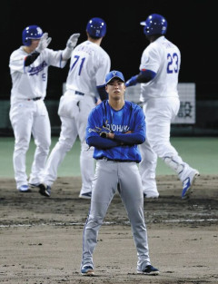 DeNA、鬼門・ぎふしん長良川で今季ワースト借金13に　相川監督「厳しく投げる場面」2ラン被弾のバッテリーに苦言